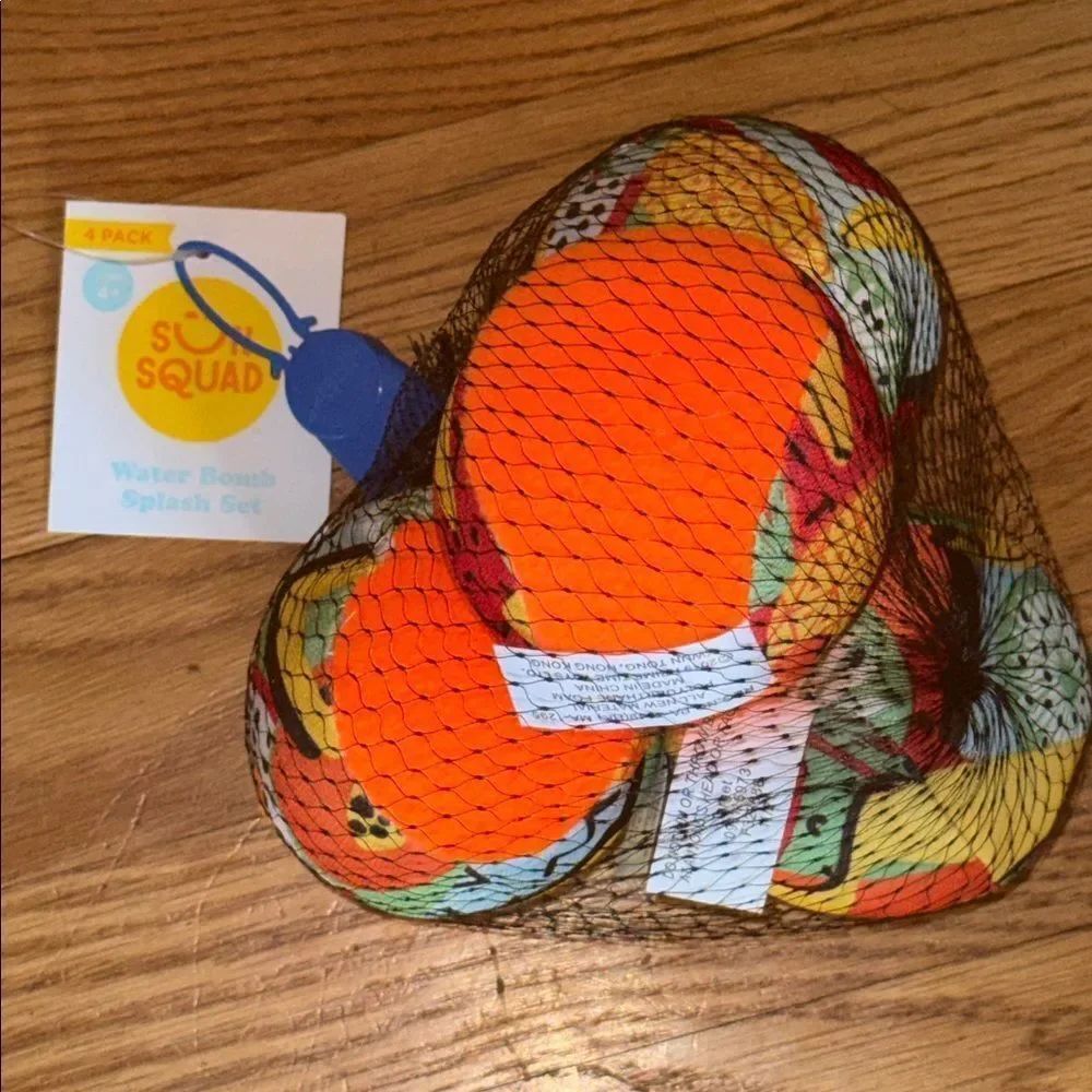Sun Squad Water Bomb Splash Set!